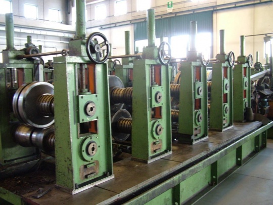 14 STAND ROLL FORMING LINE