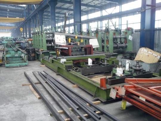 14 STAND ROLL FORMING LINE