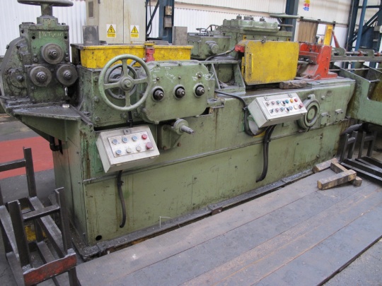 20F STRAIGHTENING & CUT TO LENGTH MACHINE