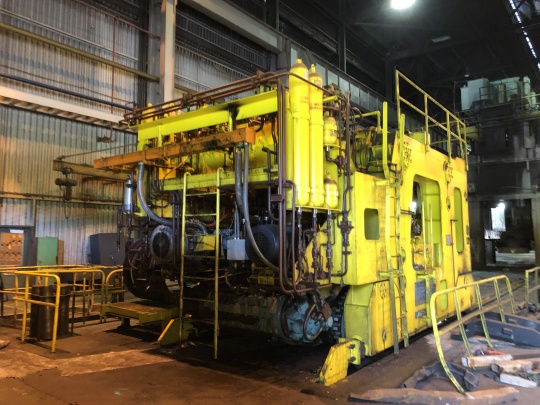 RAIL BOUND FORGING MANIPULATOR